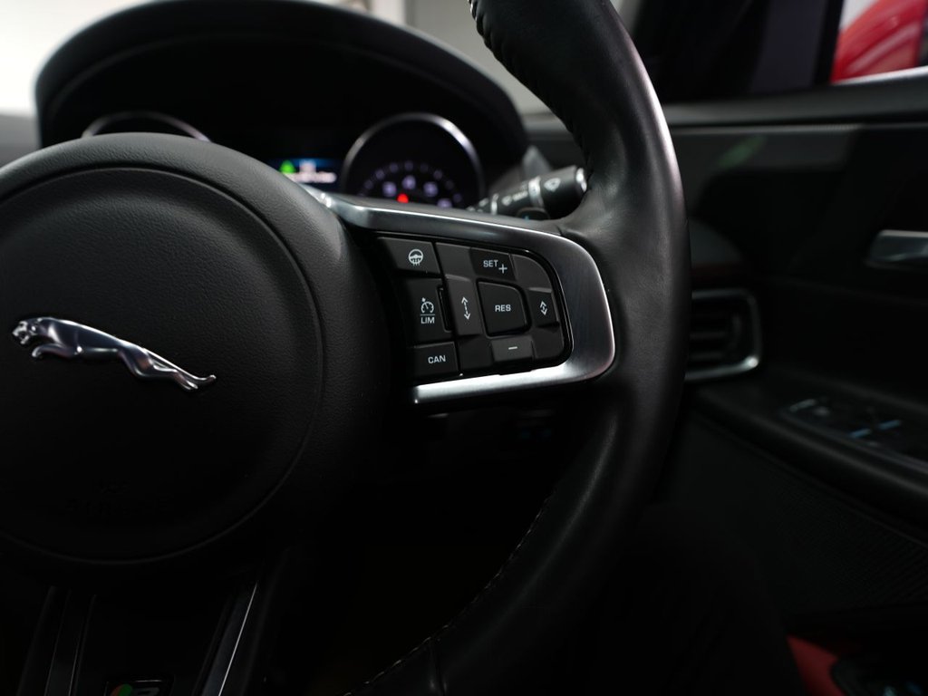 Used Jaguar XE 2015 for sale - 78068747: Photo 24