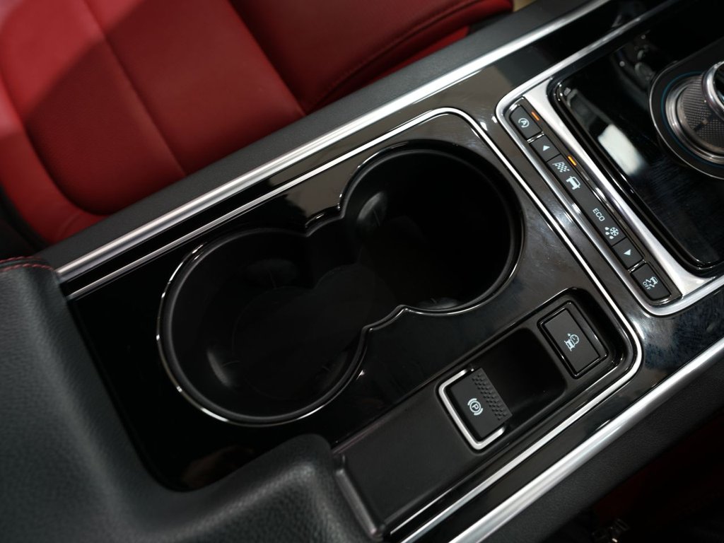 Used Jaguar XE 2015 for sale - 78068747: Photo 28