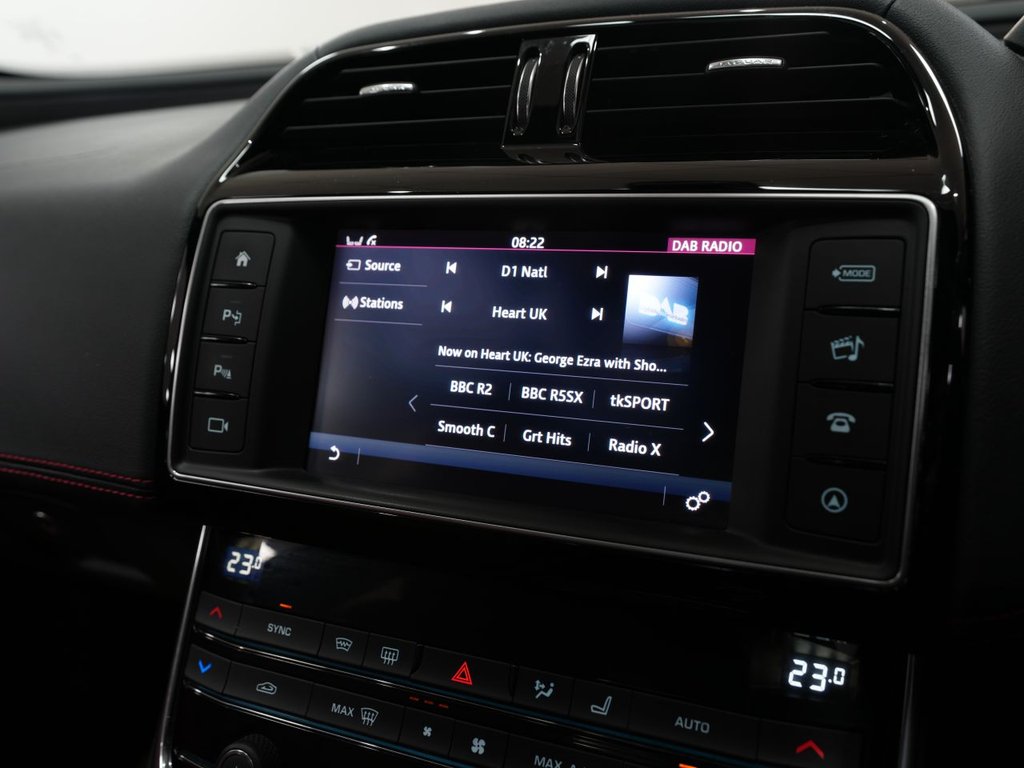 Used Jaguar XE 2015 for sale - 78068747: Photo 33