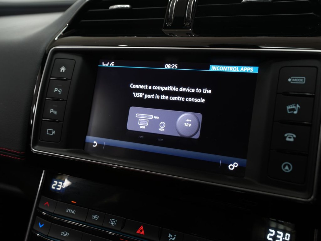 Used Jaguar XE 2015 for sale - 78068747: Photo 42