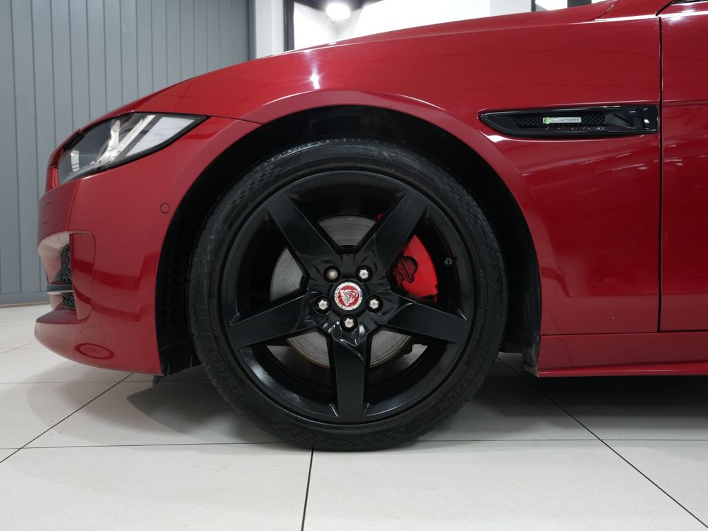 Used Jaguar XE 2015 for sale - 78068747: Photo 5