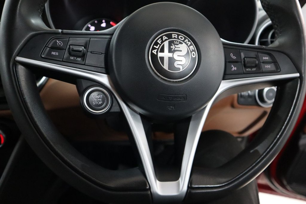 Used Alfa Romeo Giulia 2018 for sale - 77627383: Photo 18