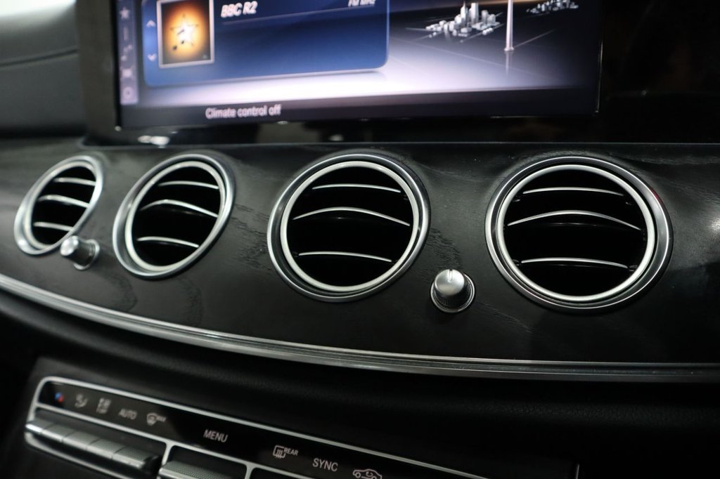 Used Mercedes-Benz E Class 2019 for sale - 76396112: Photo 29