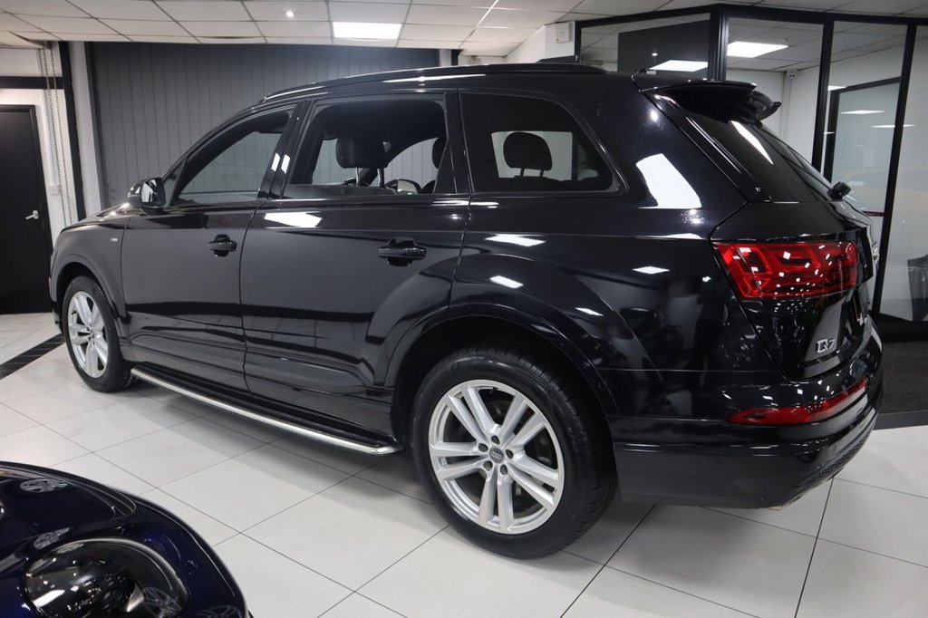 Used Audi Q7 2017 for sale - 77010171: Photo 2