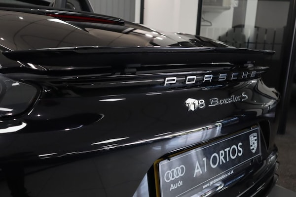 Used Porsche Boxster 2019 for sale - 76223312: Photo 18