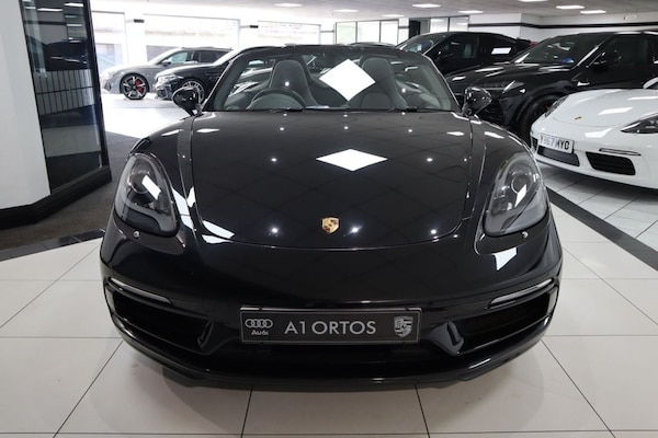 Used Porsche Boxster 2019 for sale - 76223312: Photo 2