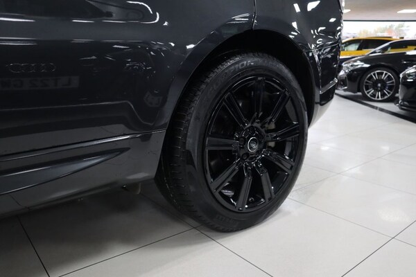 Used Land Rover Range Rover Sport 2018 for sale - 76216817: Photo 13