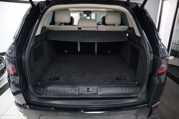 Used Land Rover Range Rover Sport 2018 for sale - 76216817: Photo 16