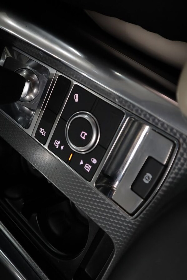 Used Land Rover Range Rover Sport 2018 for sale - 76216817: Photo 33