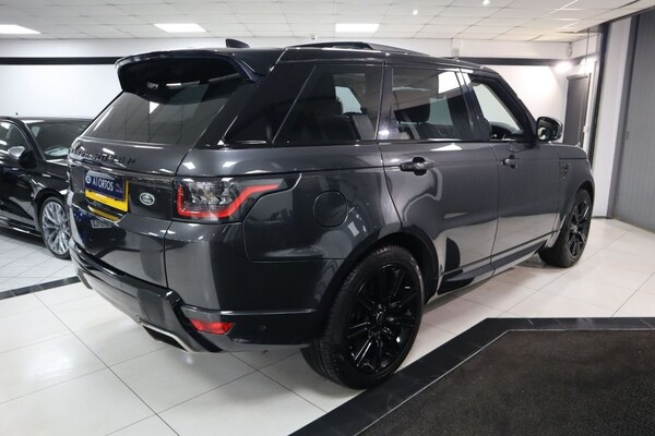 Used Land Rover Range Rover Sport 2018 for sale - 76216817: Photo 8