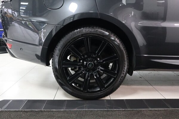 Used Land Rover Range Rover Sport 2018 for sale - 76216817: Photo 9