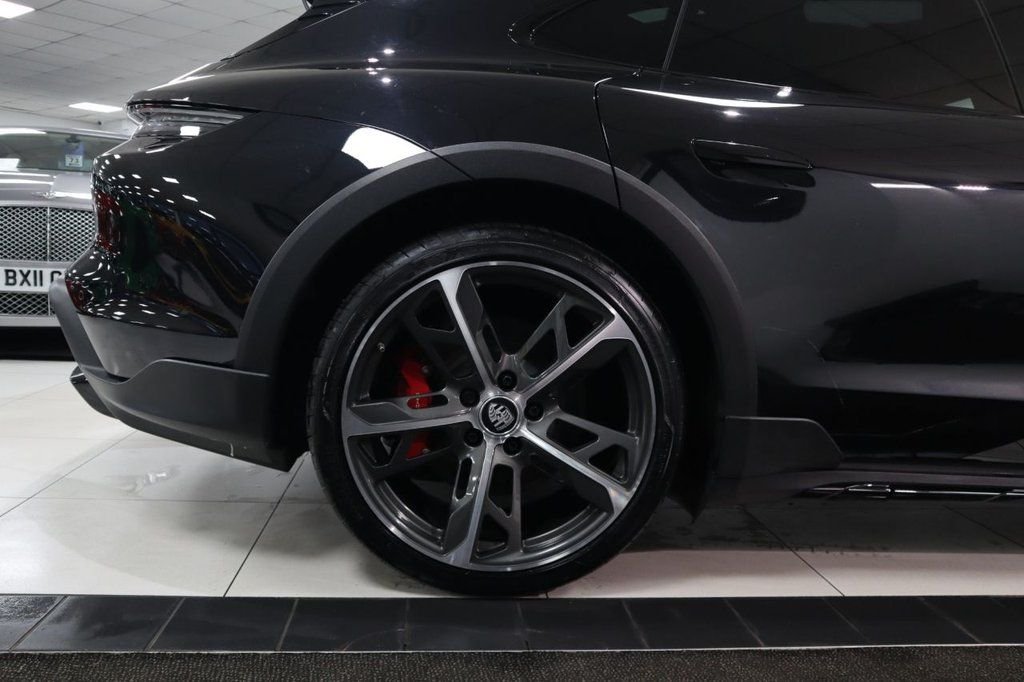 Used Porsche Taycan 2021 for sale - 77145614: Photo 13