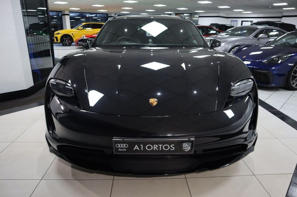 Used Porsche Taycan 2021 for sale - 77145614: Photo 2