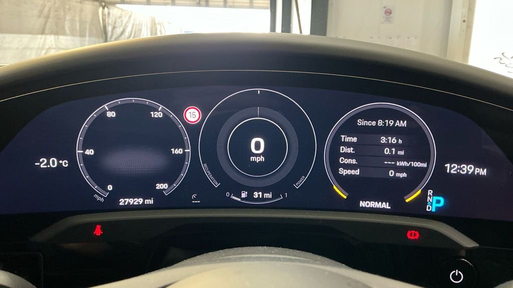 Used Porsche Taycan 2021 for sale - 77145614: Photo 24