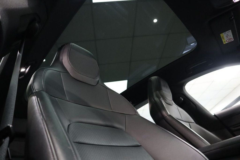 Used Porsche Taycan 2021 for sale - 77145614: Photo 4