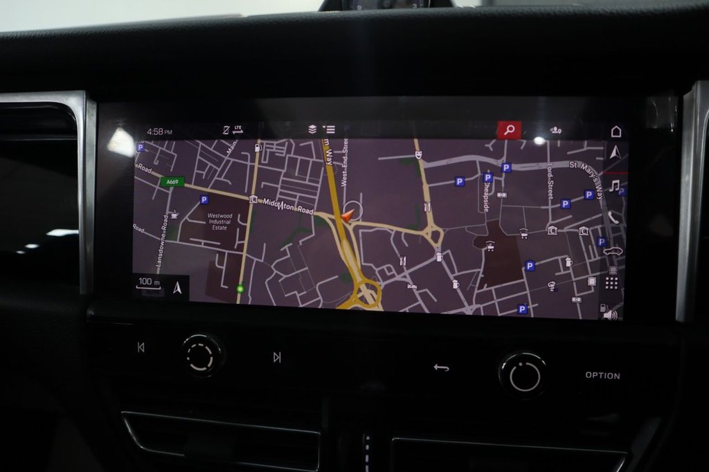 Used Porsche Macan 2021 for sale - 75998499: Photo 30