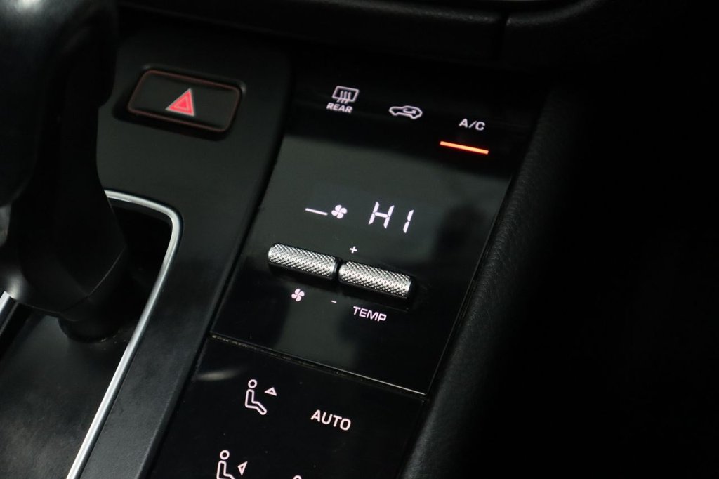 Used Porsche Macan 2021 for sale - 75998499: Photo 40