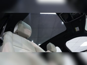 Used Land Rover Range Rover Velar 2019 for sale - 77177968: Photo