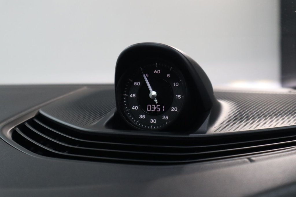 Used Porsche Taycan 2023 for sale - 76973773: Photo 23