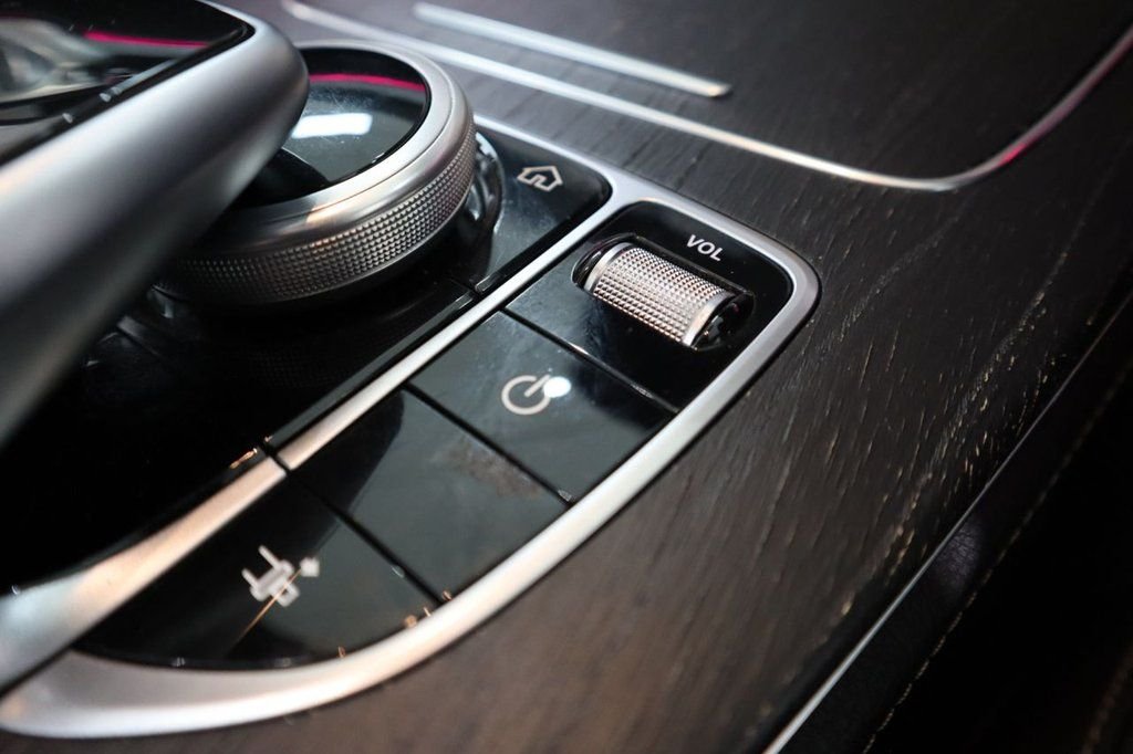 Used Mercedes-Benz E Class 2020 for sale - 76406970: Photo 35