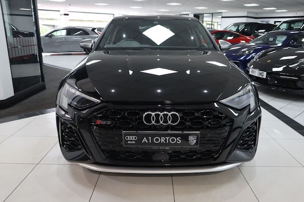 Used Audi RS3 2022 for sale - 75346909: Photo 2