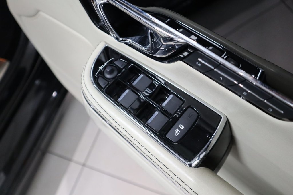 Used Jaguar XJ 2019 for sale - 77072738: Photo 15