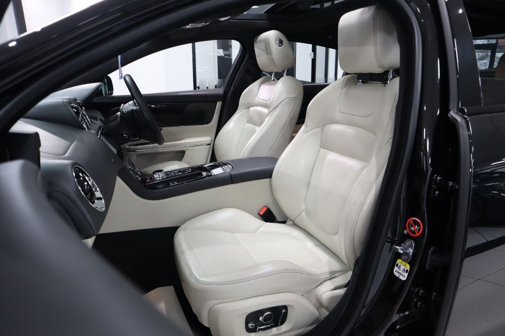 Used Jaguar XJ 2019 for sale - 77072738: Photo 29