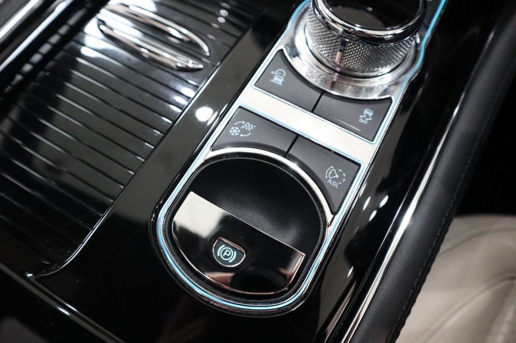 Used Jaguar XJ 2019 for sale - 77072738: Photo 38