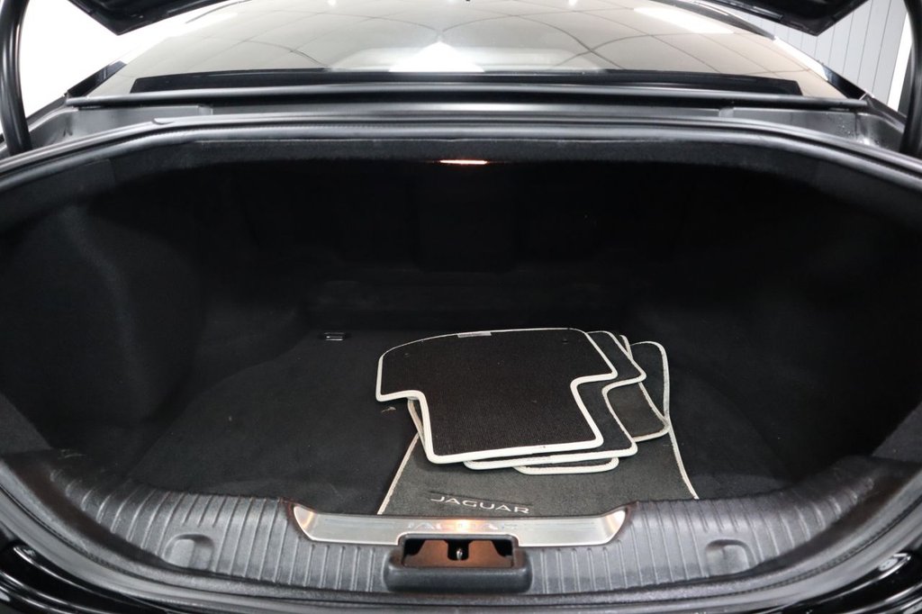 Used Jaguar XJ 2019 for sale - 77072738: Photo 9