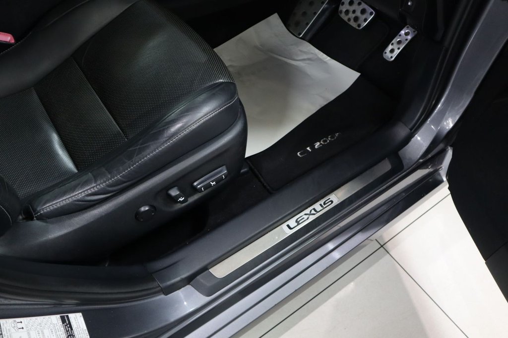 Used Lexus CT 2013 for sale - 76216821: Photo 14