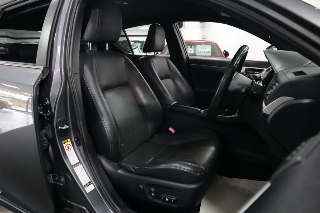 Used Lexus CT 2013 for sale - 76216821: Photo 15