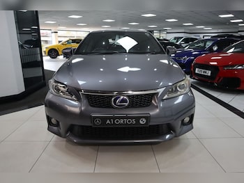 Used Lexus CT 2013 for sale - 76216821: Photo 2
