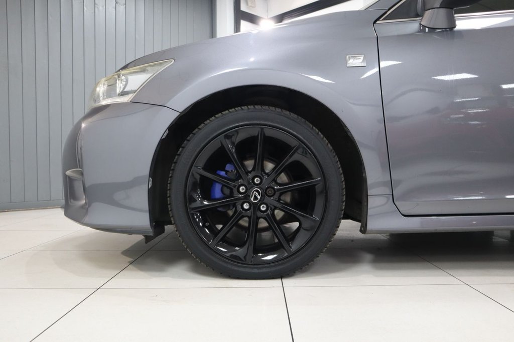 Used Lexus CT 2013 for sale - 76216821: Photo 4