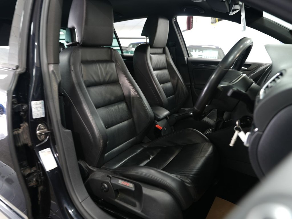 Used Volkswagen Golf 2012 for sale - 77919775: Photo 2