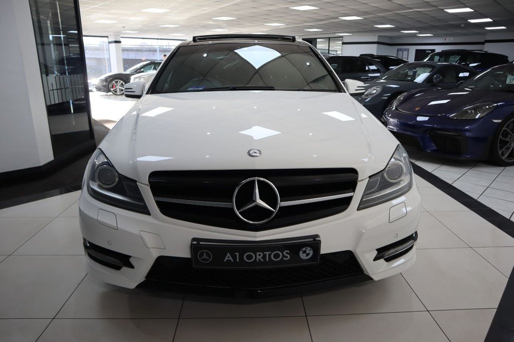 Used Mercedes-Benz C Class 2012 for sale - 77161574: Photo 2