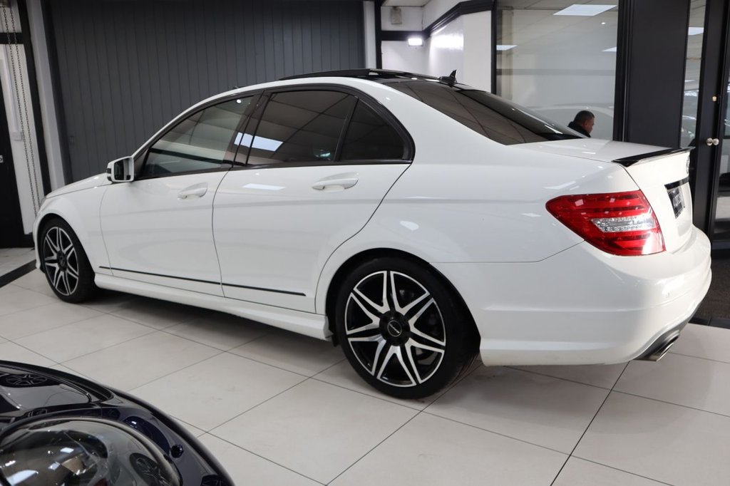 Used Mercedes-Benz C Class 2012 for sale - 77161574: Photo 7