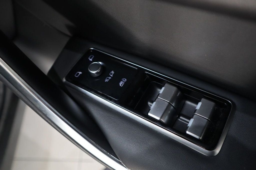 Used Jaguar F-Pace 2022 for sale - 77995356: Photo 10