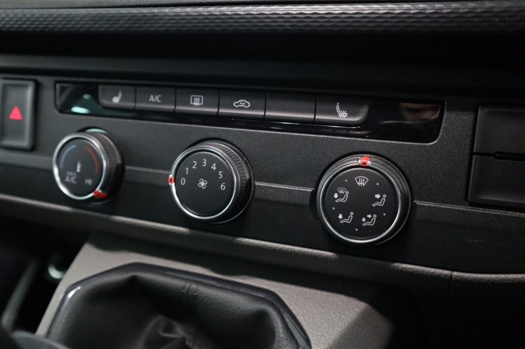 Used Volkswagen Transporter 2020 for sale - 77256078: Photo 23