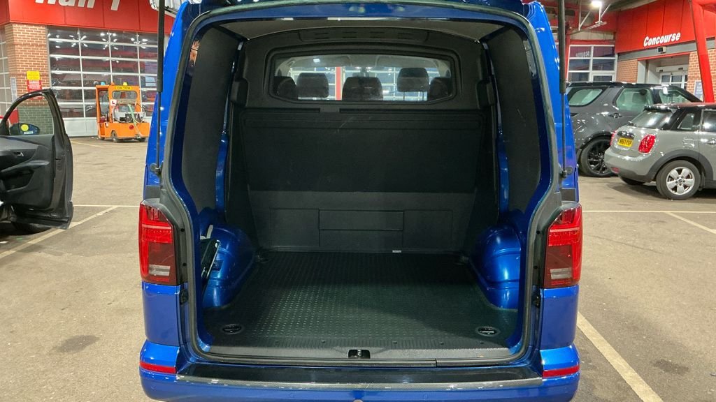 Used Volkswagen Transporter 2020 for sale - 77256078: Photo 8