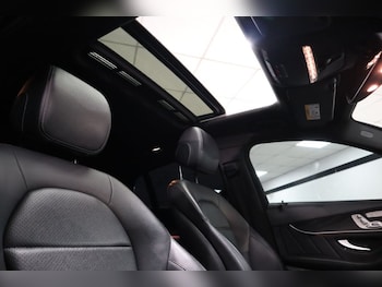 Used Mercedes-Benz GLC 2018 for sale - 76303715: Photo 4