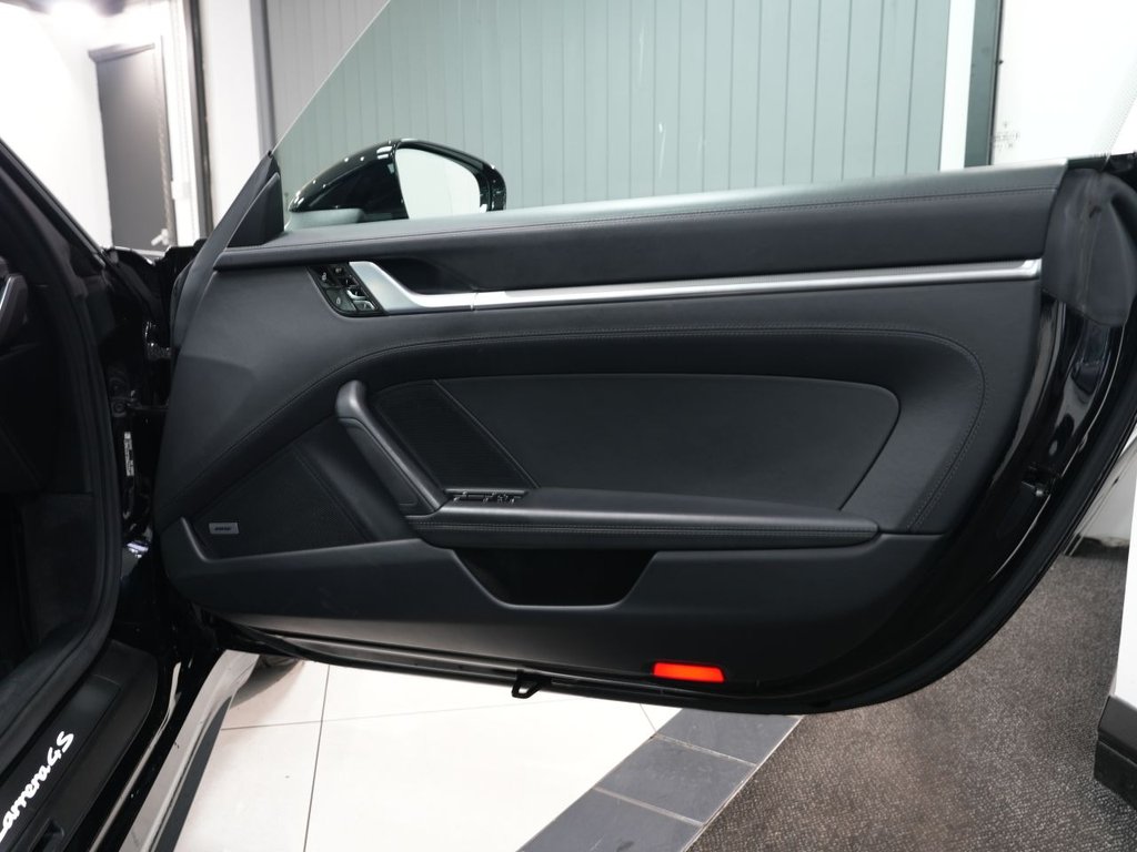 Used Porsche 911 2019 for sale - 77826686: Photo 16