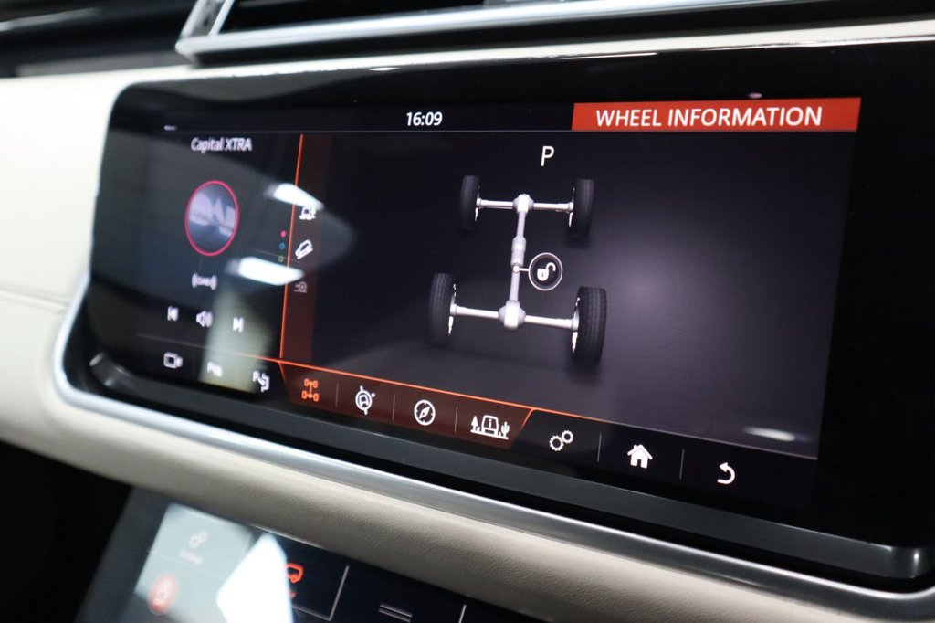 Used Land Rover Range Rover Velar 2019 for sale - 76868085: Photo 38