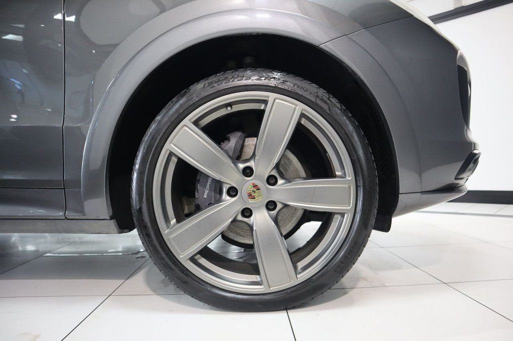 Used Porsche Cayenne 2019 for sale - 76429950: Photo 11