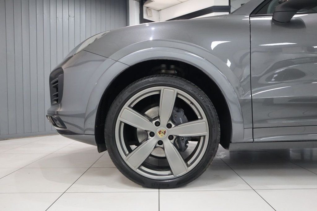 Used Porsche Cayenne 2019 for sale - 76429950: Photo 5