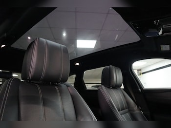 Used Land Rover Range Rover Velar 2019 for sale - 77227124: Photo
