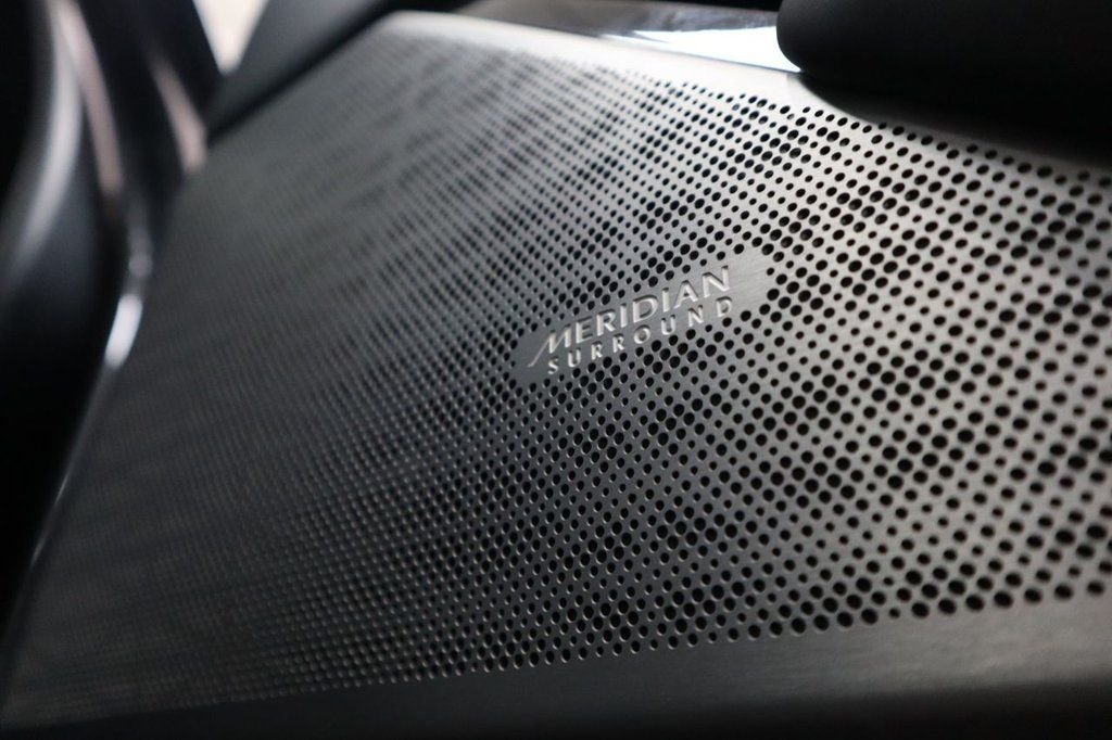 Used Land Rover Range Rover Velar 2019 for sale - 77227124: Photo 8