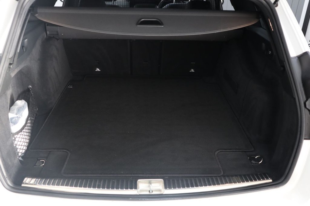 Used Mercedes-Benz E Class 2017 for sale - 77014583: Photo 8