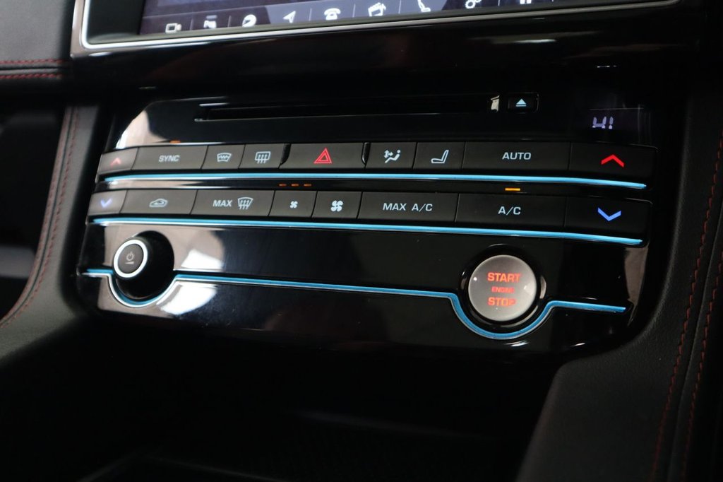 Used Jaguar F-Pace 2017 for sale - 77161839: Photo 36