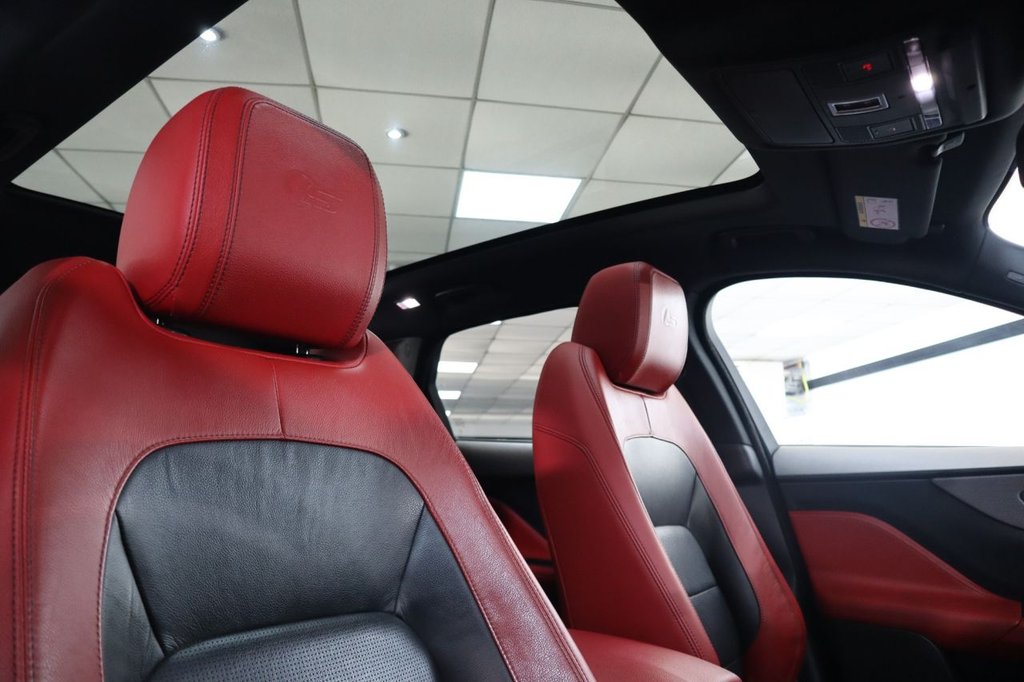 Used Jaguar F-Pace 2017 for sale - 77161839: Photo 4