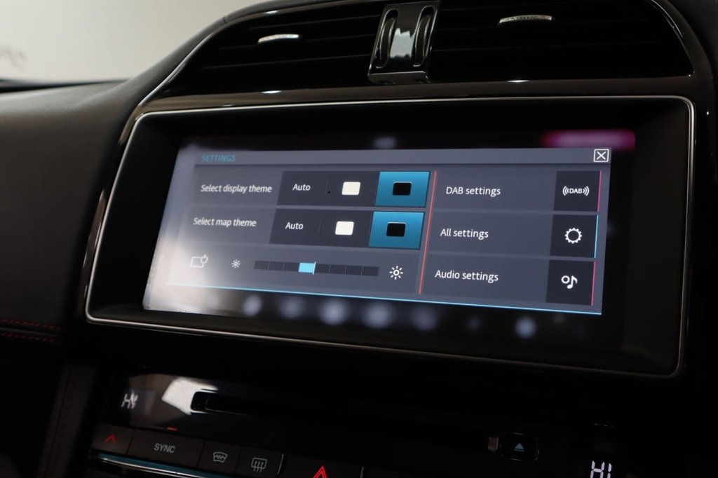 Used Jaguar F-Pace 2017 for sale - 77161839: Photo 42